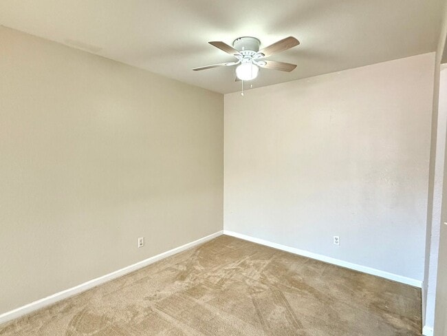 Building Photo - $2,895 / Beautifully Remodeled 2BR/2BA Condo in Newark's Gated Community