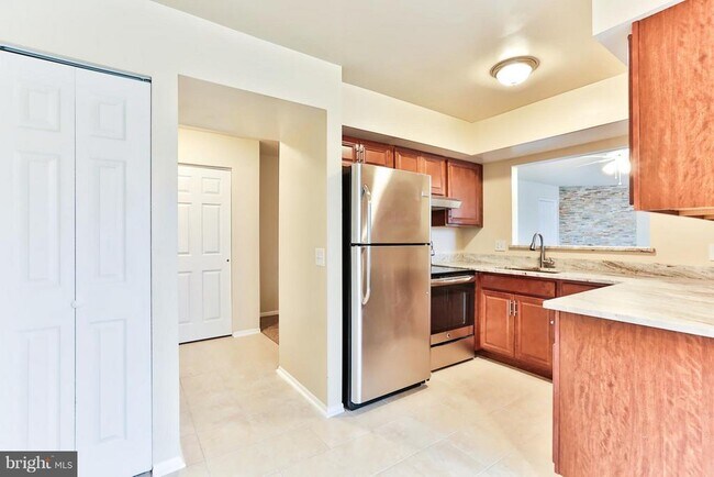 Foto del edificio - 6 Winners Cir