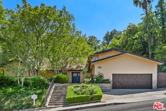 Building Photo - 10926 Alta View Dr