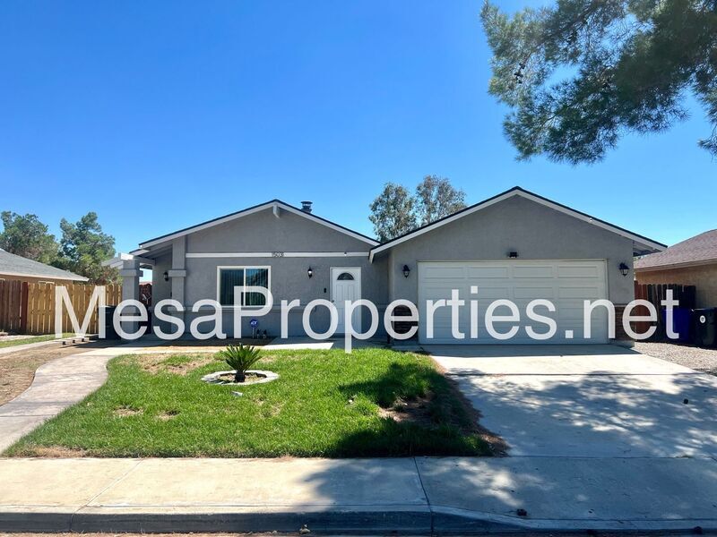 Foto principal - 15031 Arlette Dr