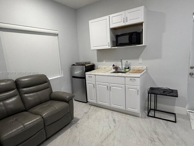Foto del edificio - 6803 SW 158th Ave