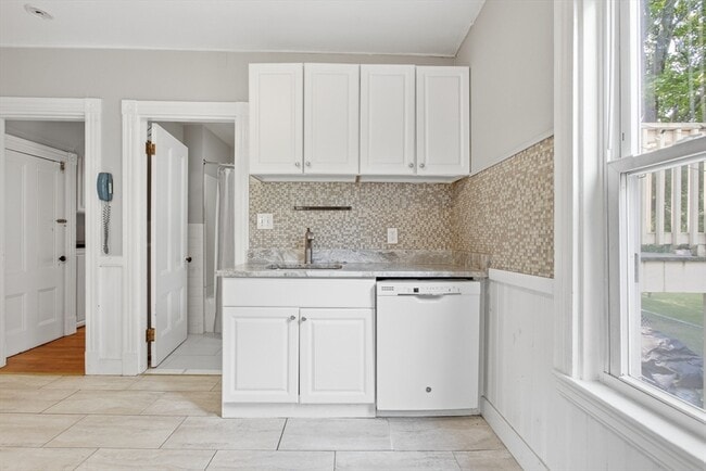 Building Photo - 181 Churchills Ln