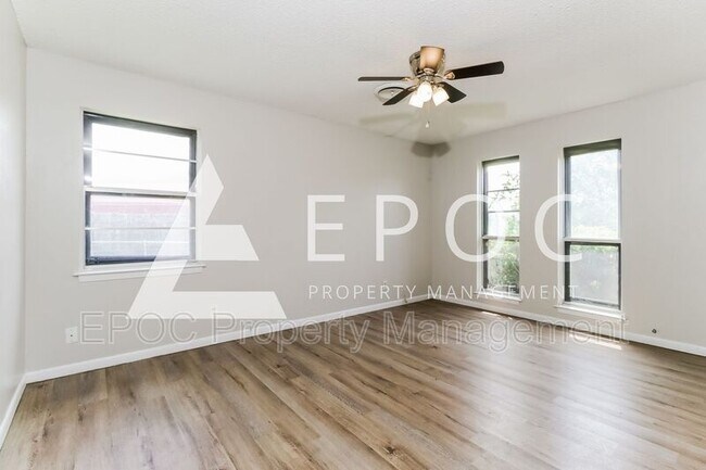 Foto del edificio - 1101 Swope Dr