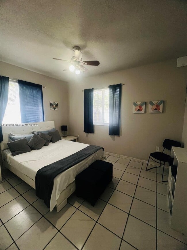 Foto del edificio - 2525 NW 33rd St