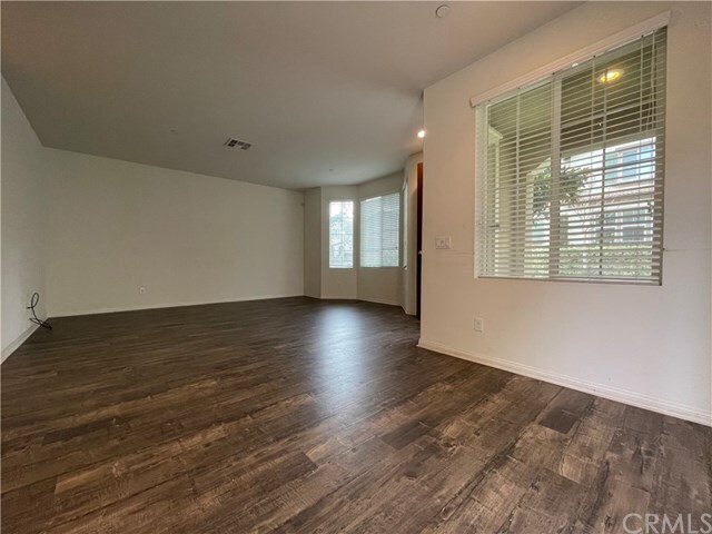 Foto del edificio - 8590 Cava Dr