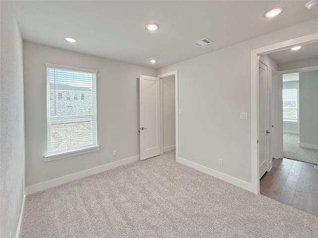 Building Photo - 909 Ash Rd