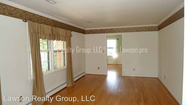 Building Photo - 5030 Cave Spring Ln