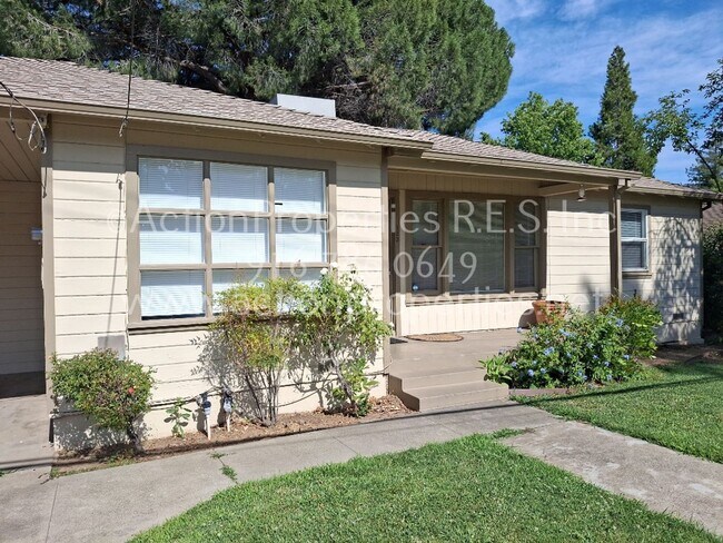 Building Photo - Charmingly Upgraded 3 Bedroom, 2 Bathroom ...