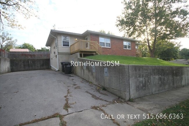 Building Photo - 503 E Porter Ave
