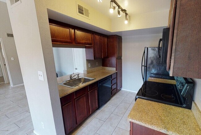 Foto del edificio - 3500 N Hayden Rd #802