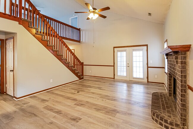 Building Photo - Beautiful 3 Bedroom Home in Summerville