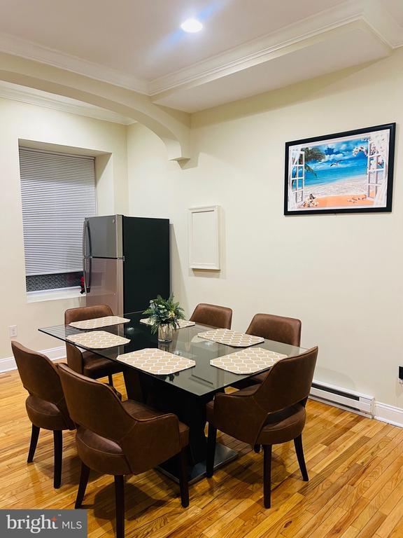 Foto del edificio - 817 N 63rd St