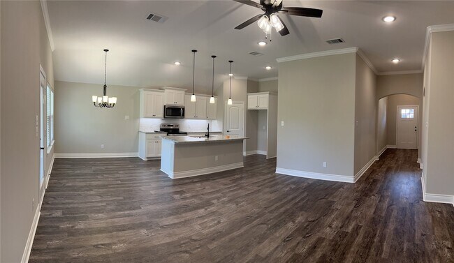 Building Photo - 708 Ransom Wy