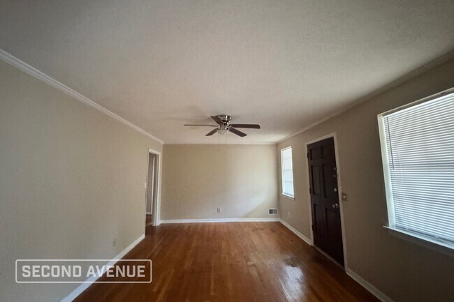 Foto del edificio - 3001 Elmhaven Rd