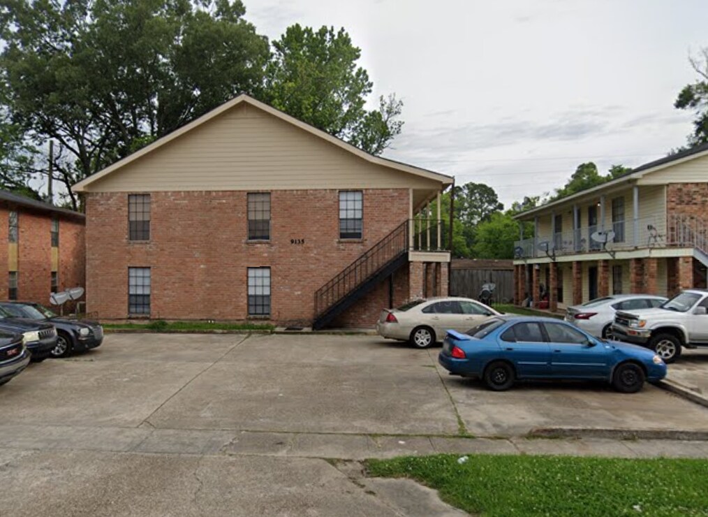Building Photo - 9135 Great Smokey Ave