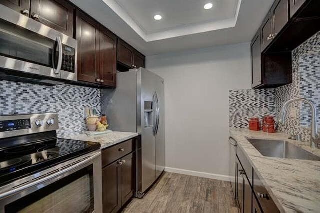 Building Photo - Beautifully Remodeled Spacious 1 Bedroom 1...