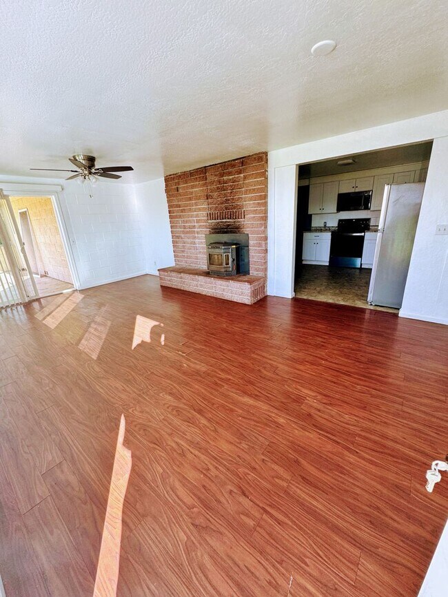 Foto del edificio - 3201 Springe St