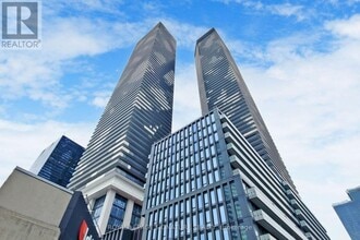 Building Photo - 138 Downes St
