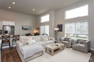 Building Photo - 9750 Turnpoint Dr