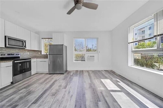 Foto del edificio - 1036 SW 5th St