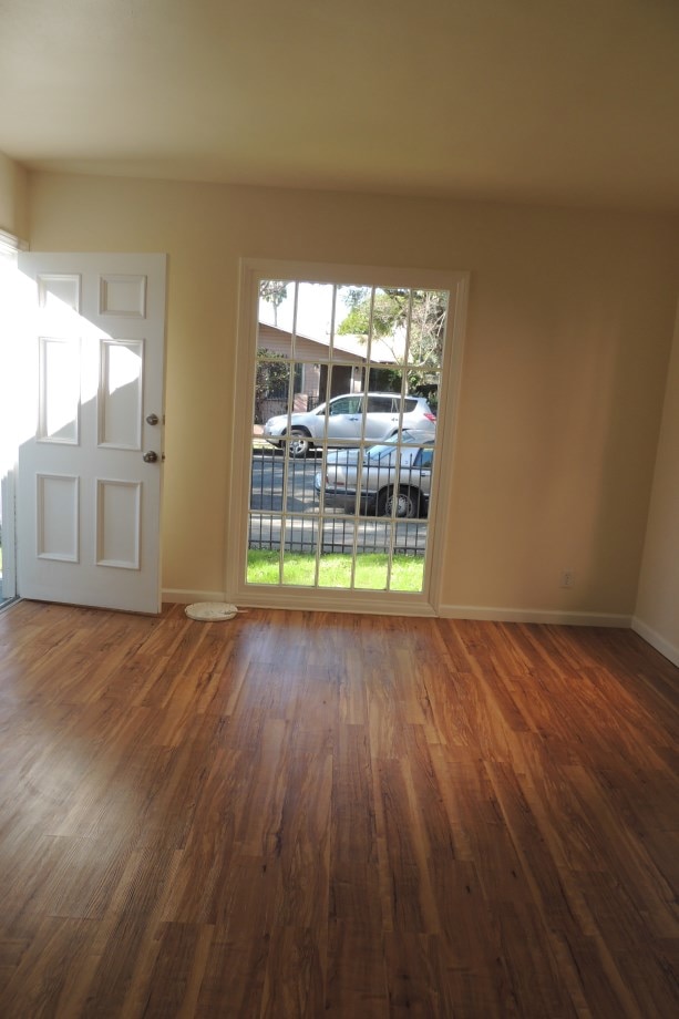 Interior Photo - 1120 N Vista St