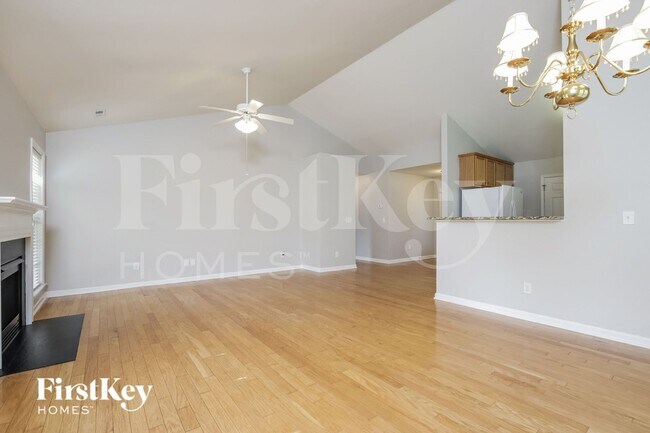 Foto del edificio - 6107 Black Willow Dr