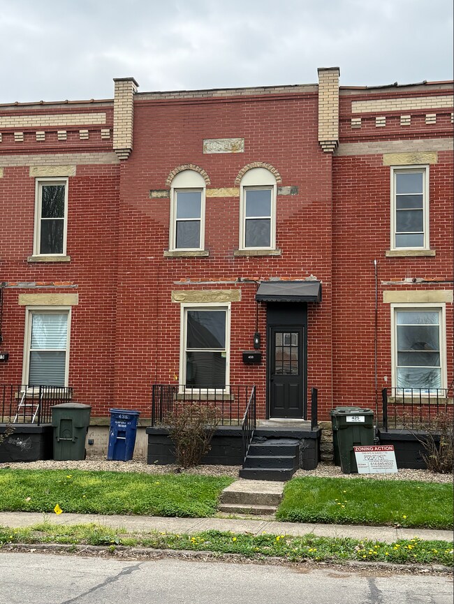 Foto del edificio - 433 Hanford St