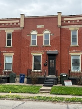 Building Photo - 433 Hanford St