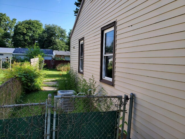 Foto del edificio - 2925 Colorado Ave