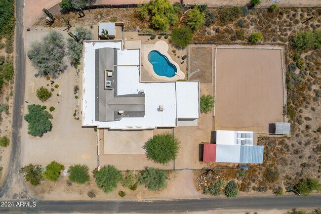 Building Photo - 26960 N 61st St