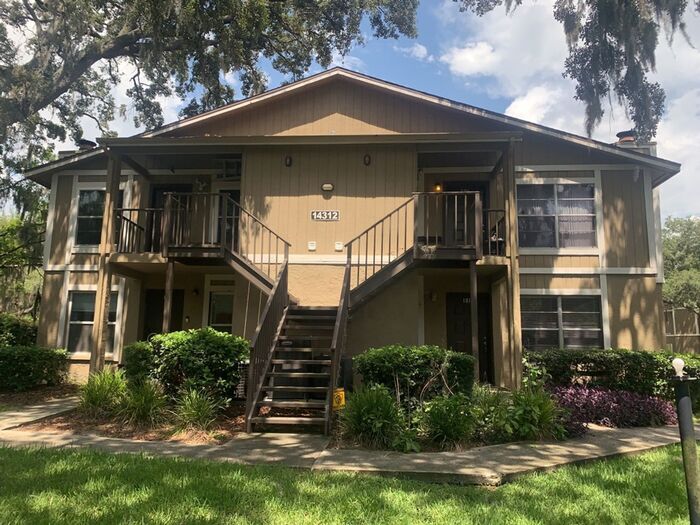 Foto principal - WATER AND GARBAGE INCLUDED - CLOSE TO USF