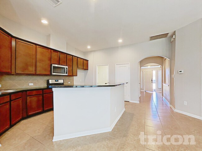 Building Photo - 410 Heatherton Hill Dr