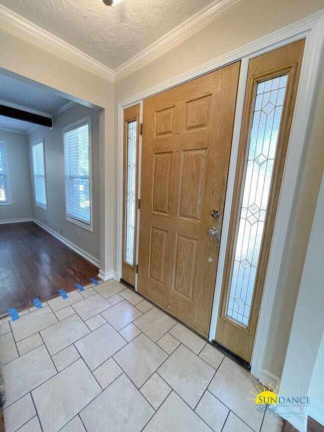 Foto del edificio - Spacious 4-Bedroom Home Minutes from Eglin AFB & the Gulf in Shalimar!