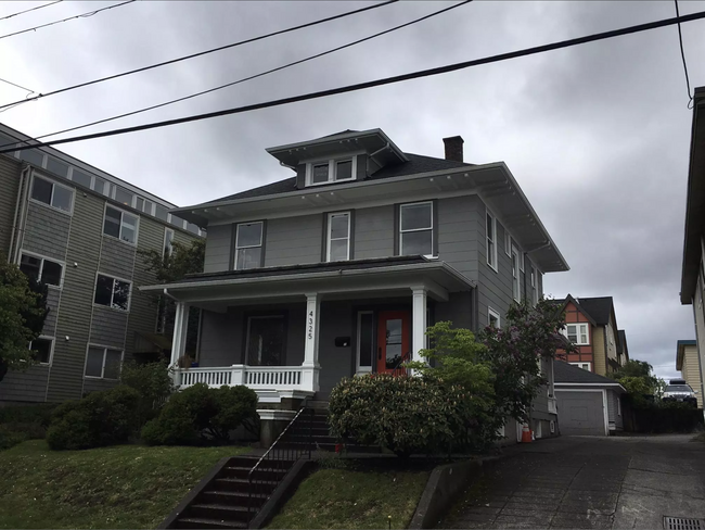 Foto del edificio - 4325 Dayton Ave N