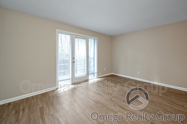 Foto del edificio - 3302 Warringwood Dr