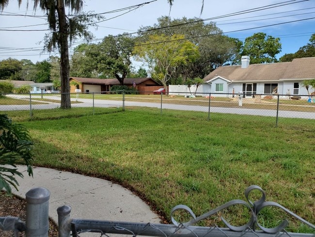 Building Photo - 507 S Jasmine Ave