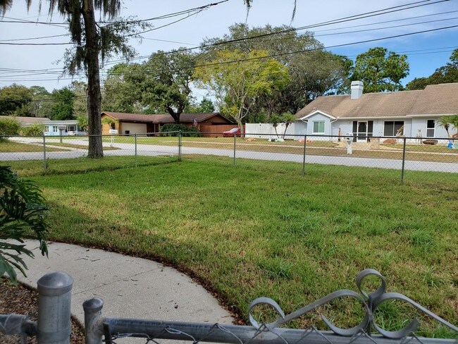 Foto del edificio - 507 S Jasmine Ave