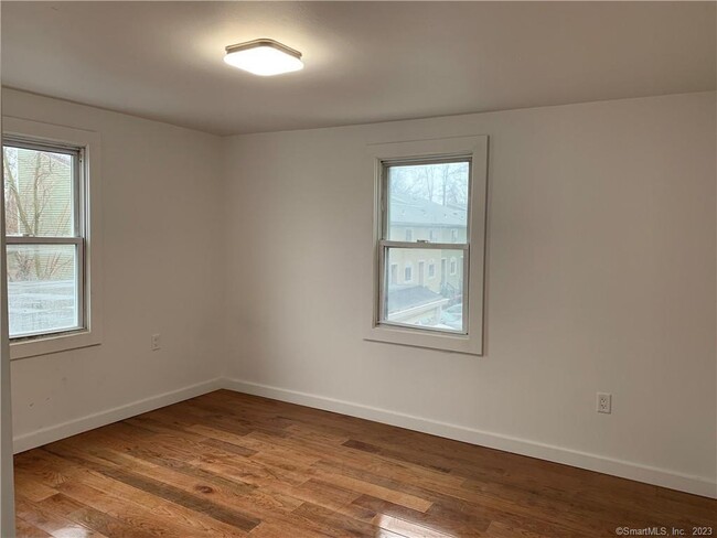 Building Photo - 424 Dixwell Ave