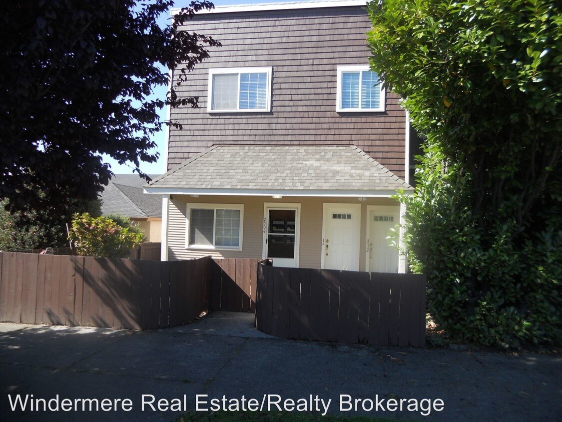 Foto principal - 2506 Rucker Ave