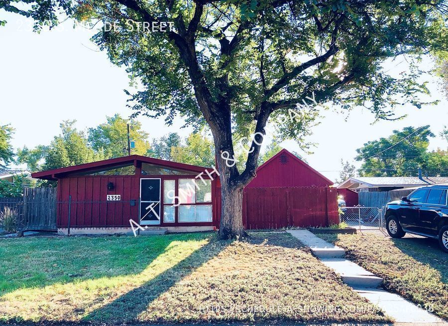 Primary Photo - 3 Bedroom, Mid-Century Modern Home in Harv...