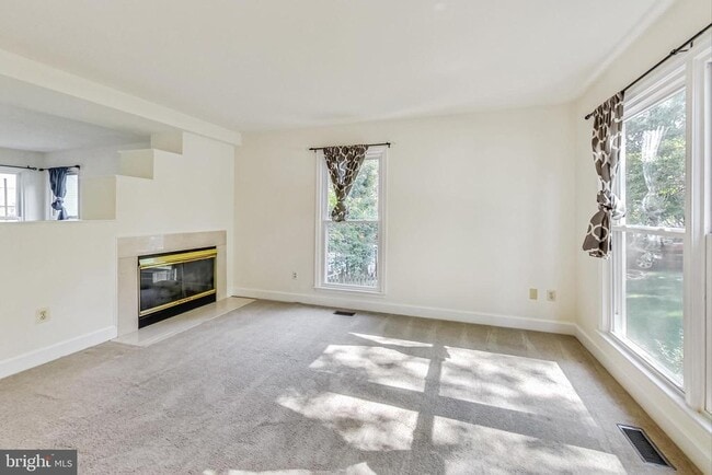 Building Photo - 6104 Cool Spring Terrace S