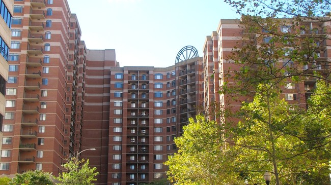 Foto del edificio - Courtland Towers