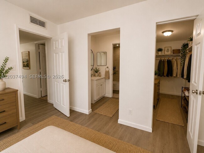 Foto del edificio - 2812 NW 55th Ave