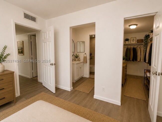 Building Photo - 2812 NW 55th Ave