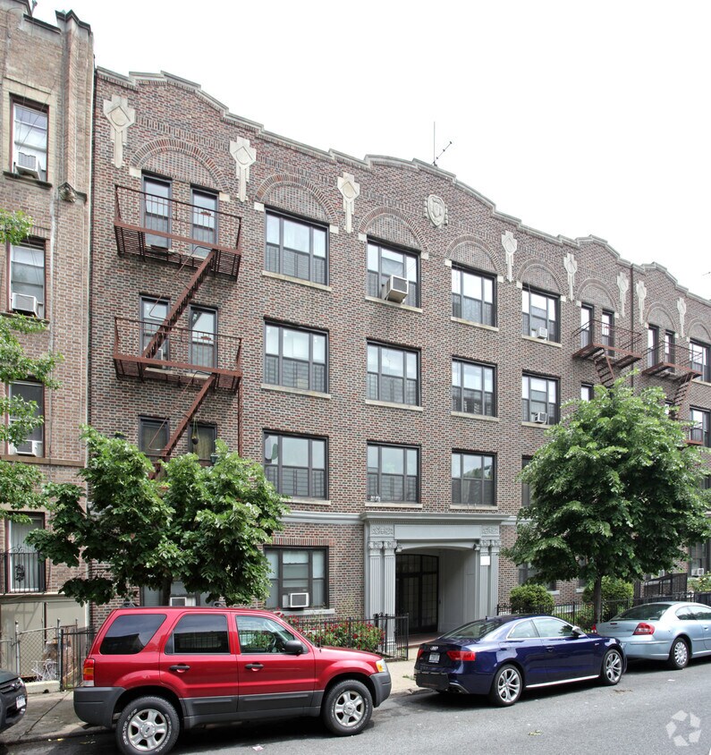 Foto principal - 1281 Union St