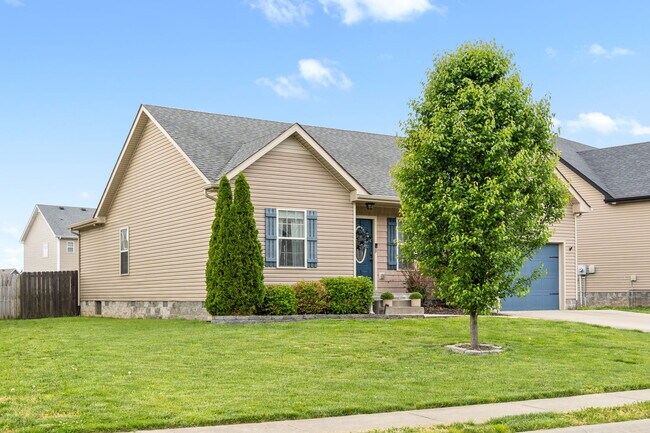 Building Photo - 649 Fox Hound Dr