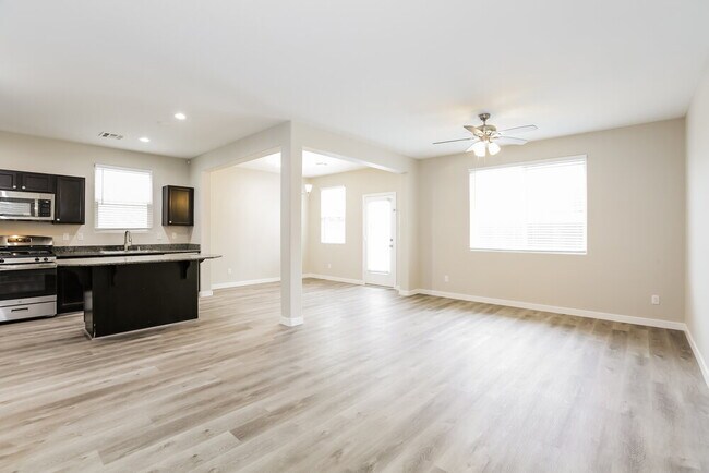 Building Photo - 7376 Cobbhan Dr