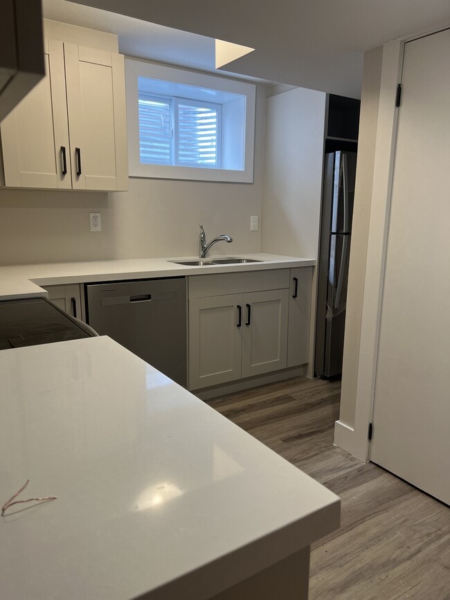 Building Photo - 64 Collete Crescent