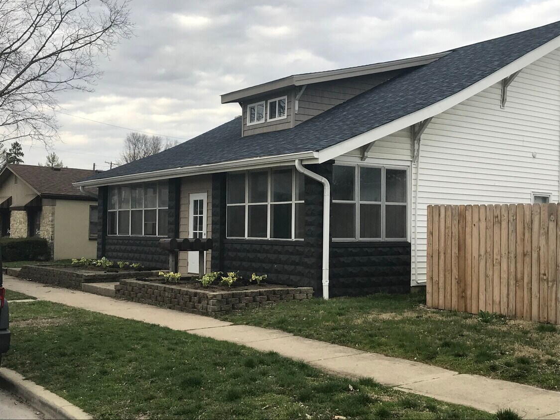 Foto principal - 620 S 9th St