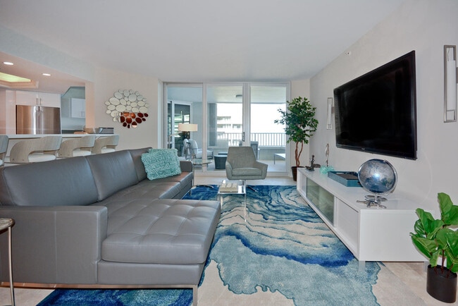 Foto del edificio - 5200 N Ocean Dr